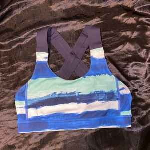 Lululemon sportsbra